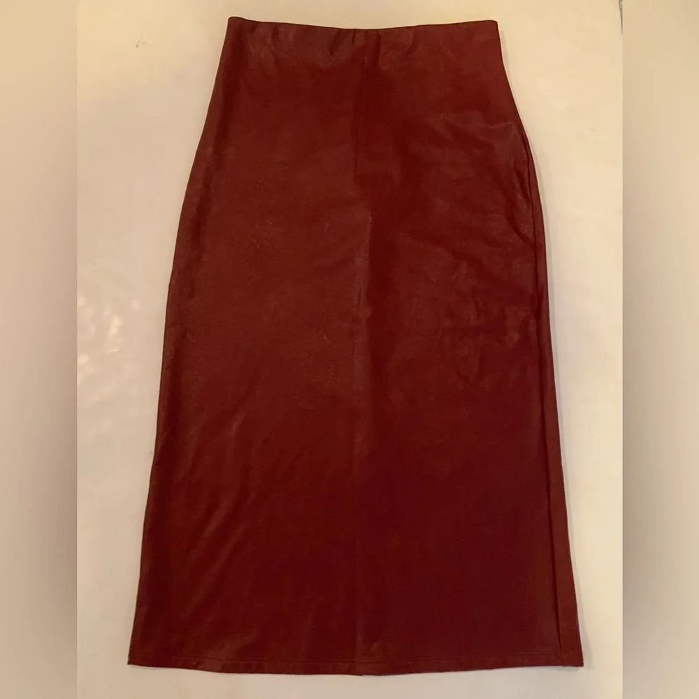 Commando Faux Leather Garnet Midi Skirt SK06 Control Waistband Size Large NWT - Picture 3 of 10
